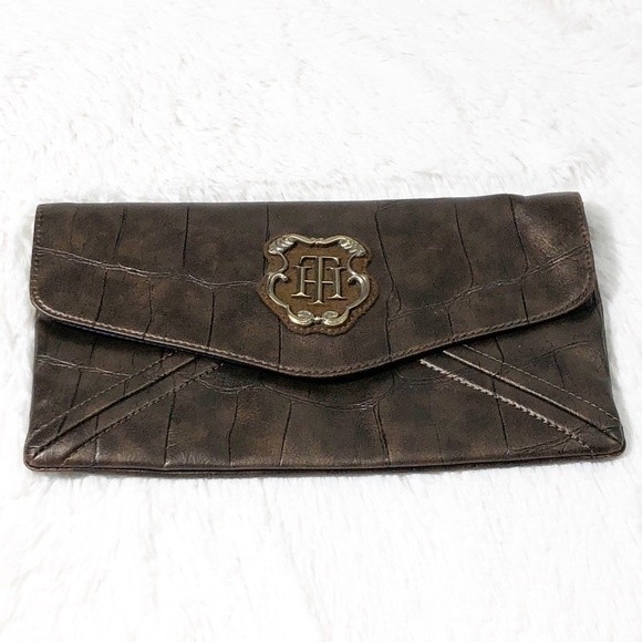 Tommy Hilfiger Crocodile-Embossed Envelope Clutch - Picture 3 of 7